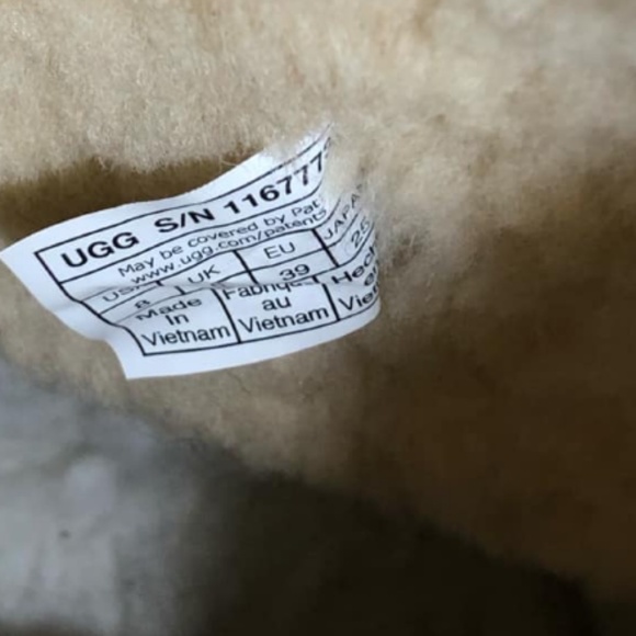 UGG Classic New Heights Genuine Shearling Cuffable Boot - Picture 11 of 12